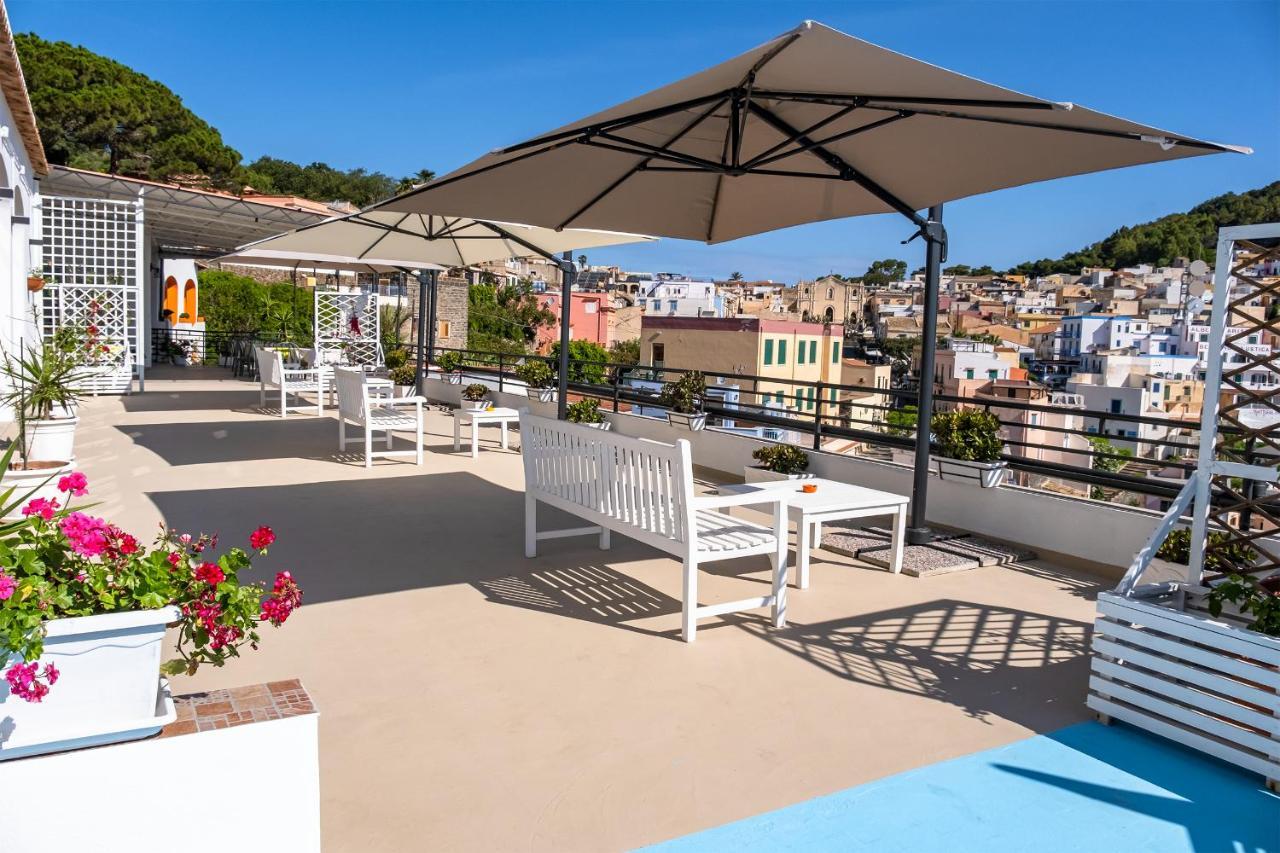Appartement Le Terrazze Sul Mare à Isola di Ustica Extérieur photo
