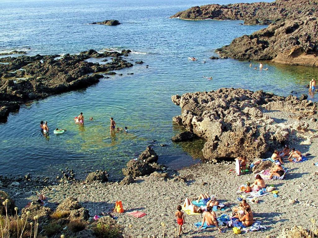 Appartement Le Terrazze Sul Mare à Isola di Ustica Extérieur photo